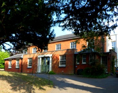 Friends Meeting House, Rose Hill, Dorking (July 2013) (1)