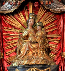 Friesach - Heiligblutkirche - Altar - Madonna