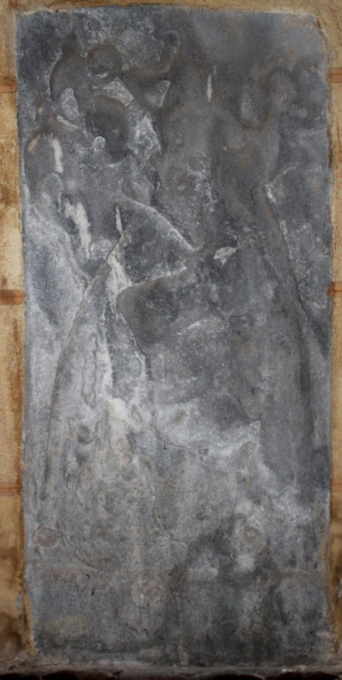 Friesach - Dominikanerkirche - Grabplatte3