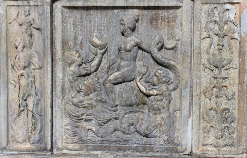 Friesach - Keutschacher Brunnen - Neptun und Amphritrite und Tritonen