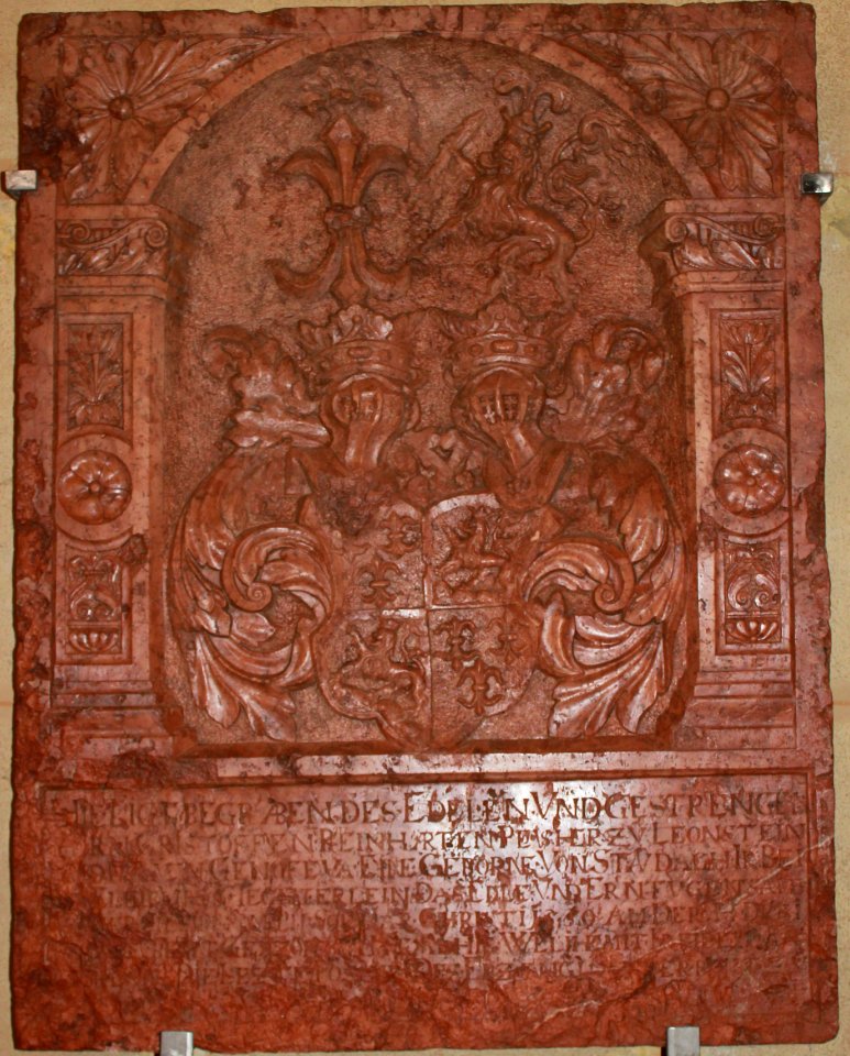 Friesach - Dominikanerkirche - Grabplatte7