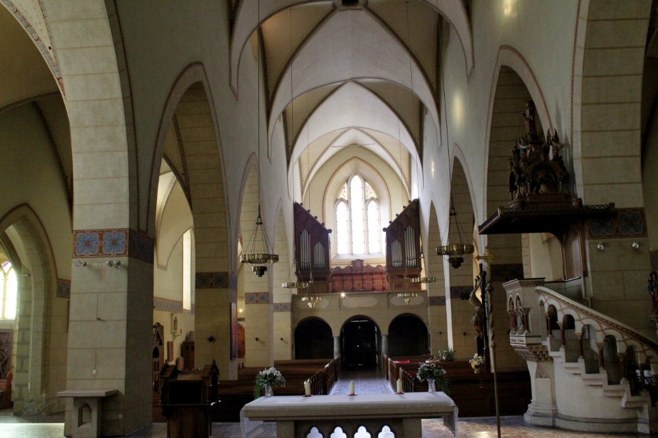 Friesach - Dominikanerkirche - Blick zur Orgelempore1