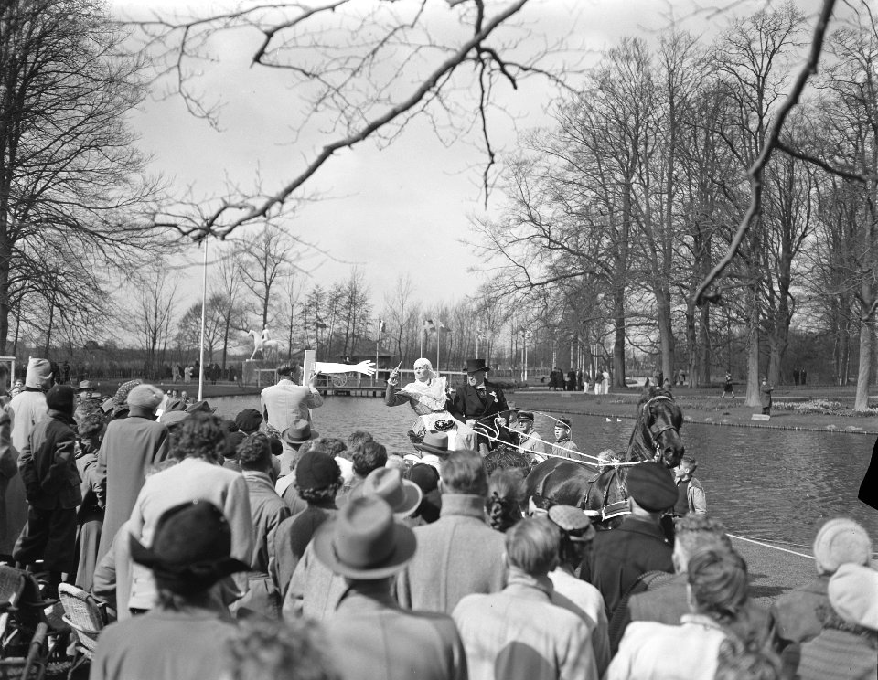 Friese streekdag Keukenhof ringrijden met spiezen, Bestanddeelnr 907-0698