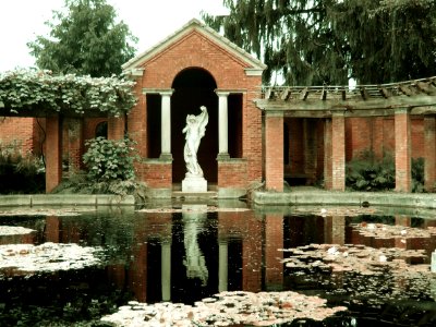 Gardens, Vanderbilt Estate, Hyde Park, 2012-06-25, 01 2-color