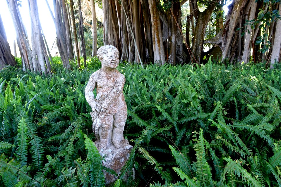 Garden statue - Circus Museum - John and Mable Ringling Museum of Art - Sarasota, FL - DSC00218
