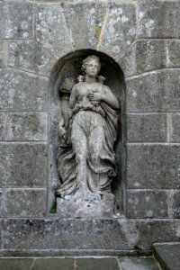 Garden statue - Villa Lante, Bagnaia, Italy - DSC01799