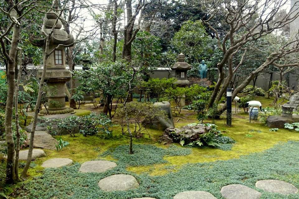 Garden view - Matsuoka Museum of Art - Tokyo, Japan - DSC07432