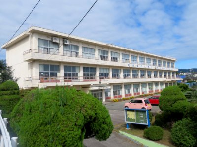 Gamagori-City-Shiotsu-Elementary-School-1