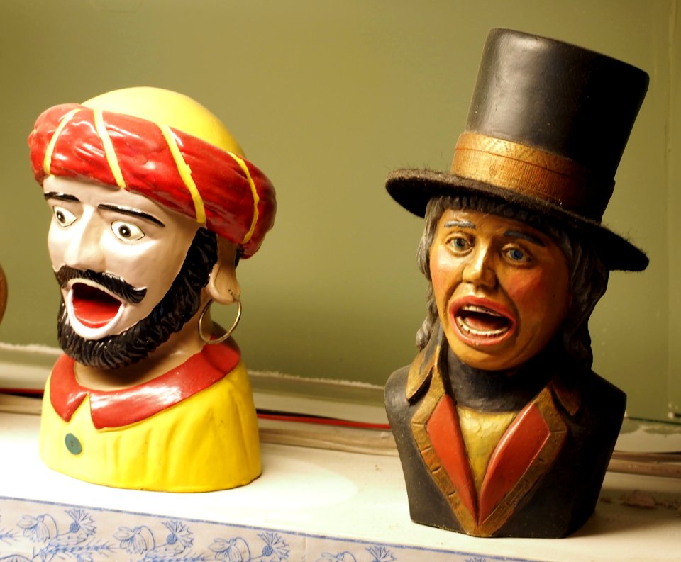 Gapers at Hermanusje van Alles drogist-museum, foto 5