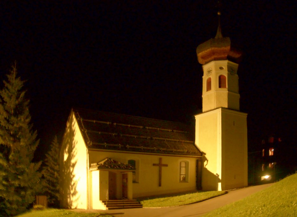 GargellenKircheNachts1f