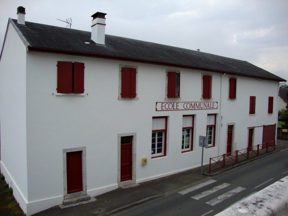 Garindein (Pyr-Atl, Fr) école communale