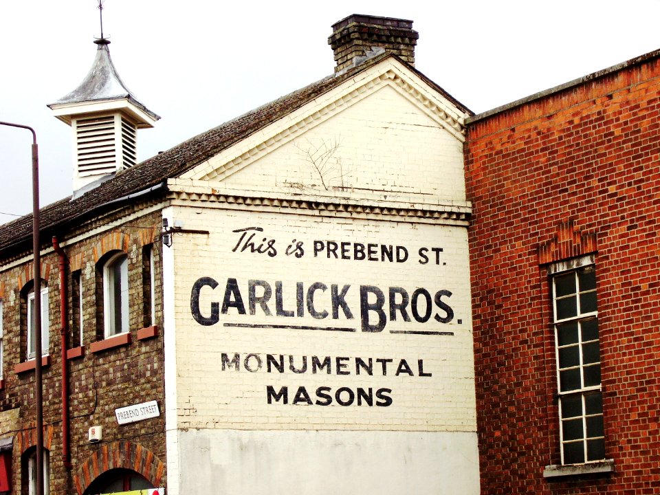 GarlickSignBedford