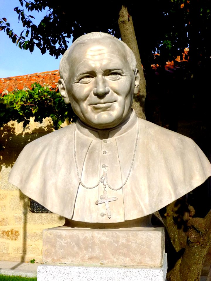 Galapagar - Monumento a San Juan Pablo II