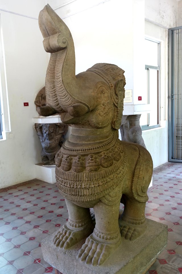 Gajasimha, view 1, Thap Mam, 13th century, Binh Dinh - Museum of Cham Sculpture - Danang, Vietnam - DSC01444