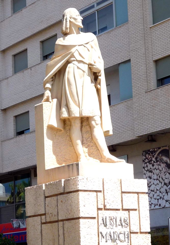 Gandía - Monumento a Ausias March