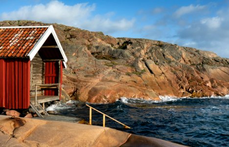 Gamlestan fishing hut and harbor at Vikarvet Museum 2 photo