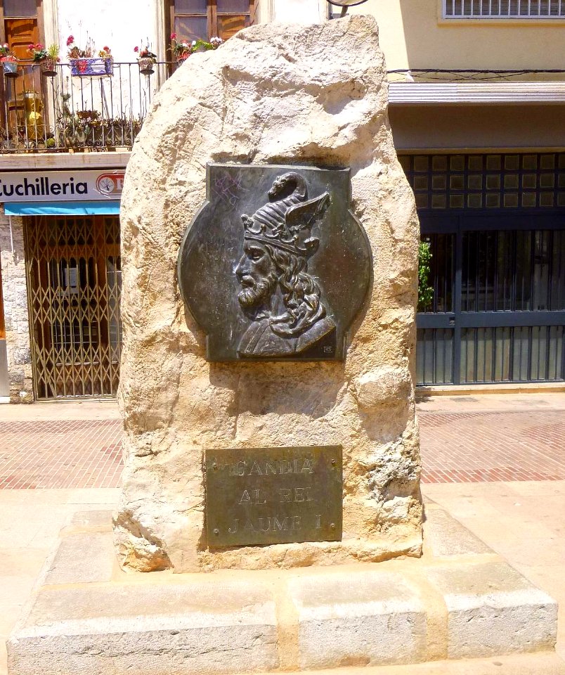 Gandía - Monumento a Jaime I