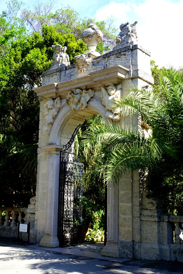 Gate - Vizcaya Museum and Gardens - Miami, Florida - DSC08290