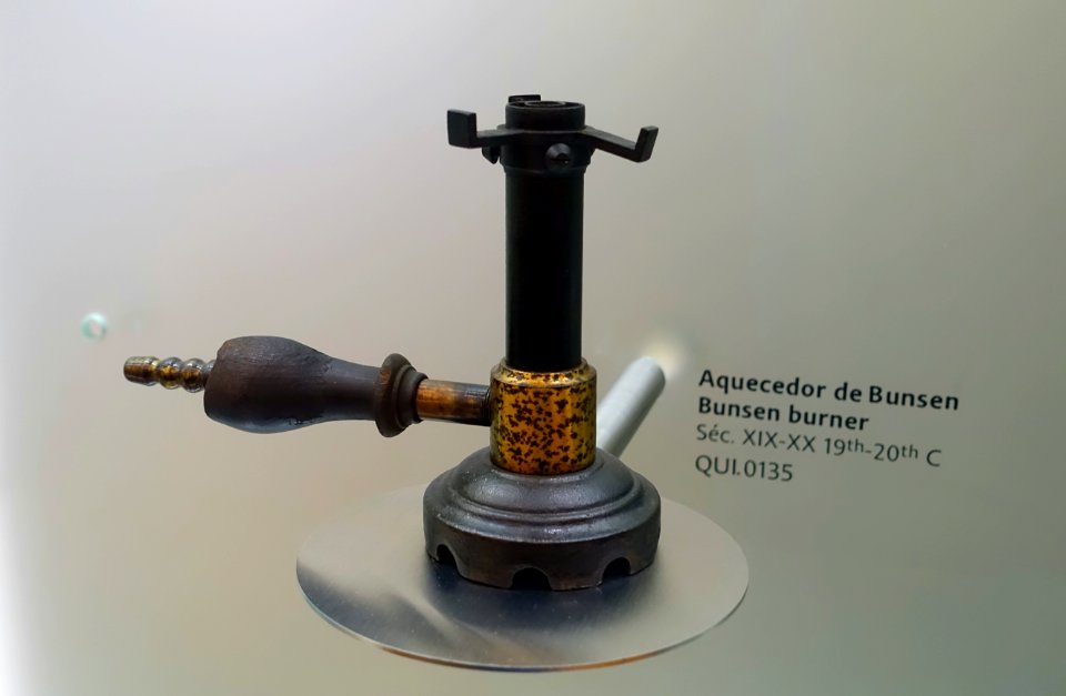 Gas burner, 19th-20th century - Museu da Ciência da Universidade de Coimbra - University of Coimbra - Coimbra, Portugal - DSC09115