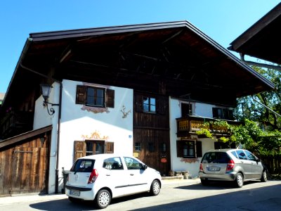 Garmisch-Bauernhaus-Kreuzstr3