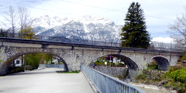 Garmisch-Partenkirchen, Eisenbahnbrücke über die Partnach, 1
