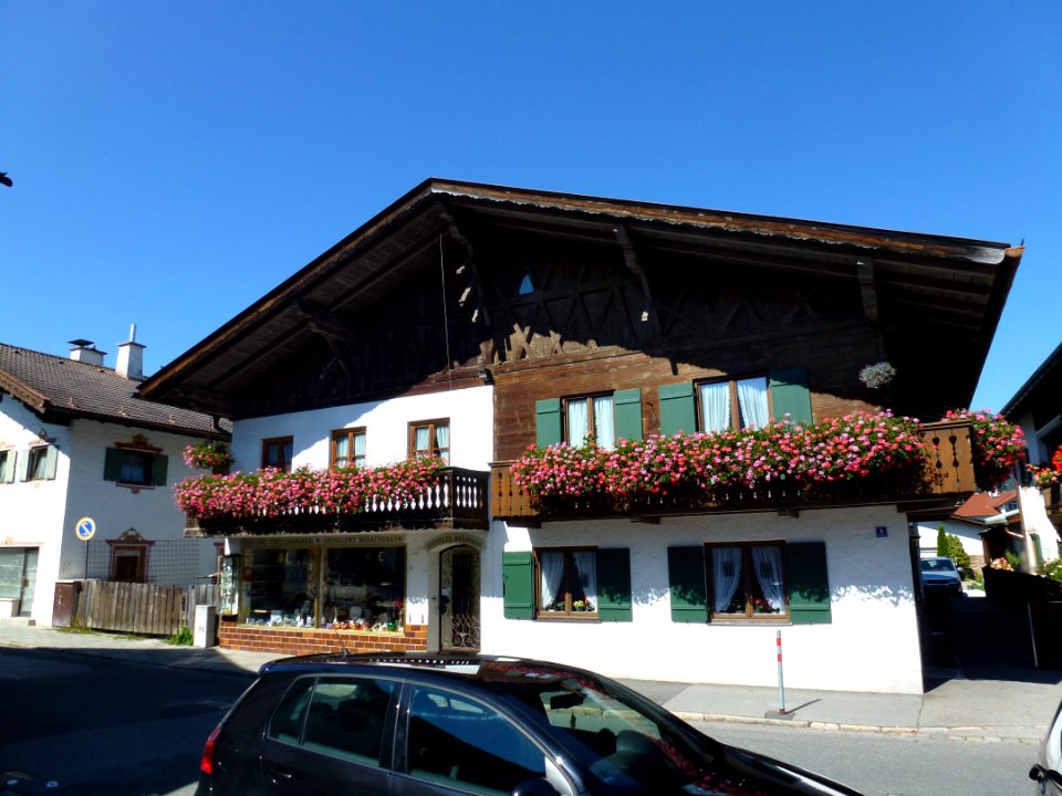 Garmisch-Bundwerk-Höllentalstr8-8a