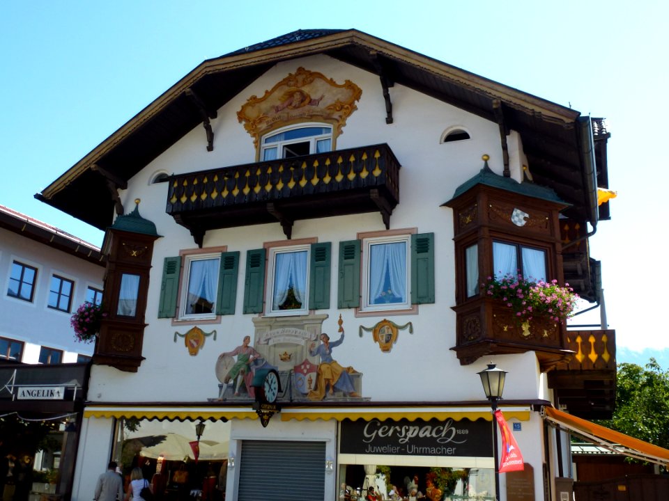 Garmisch-Erker-Am-Kurpark15