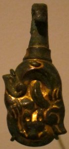 Garment hook with intertwined animals, Warring States period, bronze, Honolulu Museum of Art-