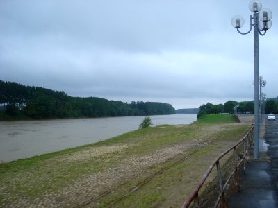 Garonne river at La Réole (Gironde, Fr)