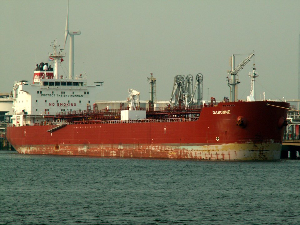 Garonne IMO 9288930 at the Calland canal, Port of Rotterdam, Holland 07-May-2006