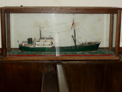 Ganzeville (Seine-Mar.) église, bateau ex-voto 03