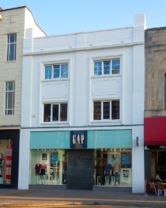 Gap, 192 Western Road, Brighton (September 2016)