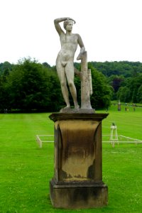 Garden sculpture - Chatsworth House - Derbyshire, England - DSC03554