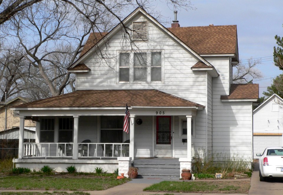 Garden City KS 905 N 7 St from E 1