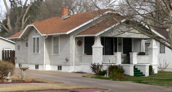 Garden City KS 1009 N 4 St from SE 1