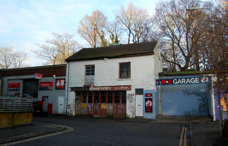 Garages on North Side of Melbourne Street, Brighton (February 2020)