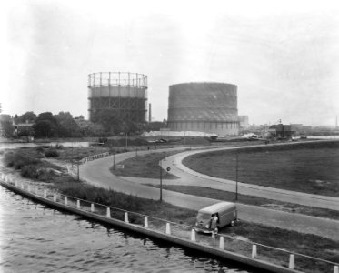 Gasfabriek (Zd.) in Amsterdam aangetast, Bestanddeelnr 908-8452