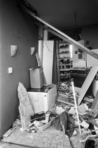 Gasexplosie in Bijlmermeer (flat Kleibrug), Bestanddeelnr 932-2634