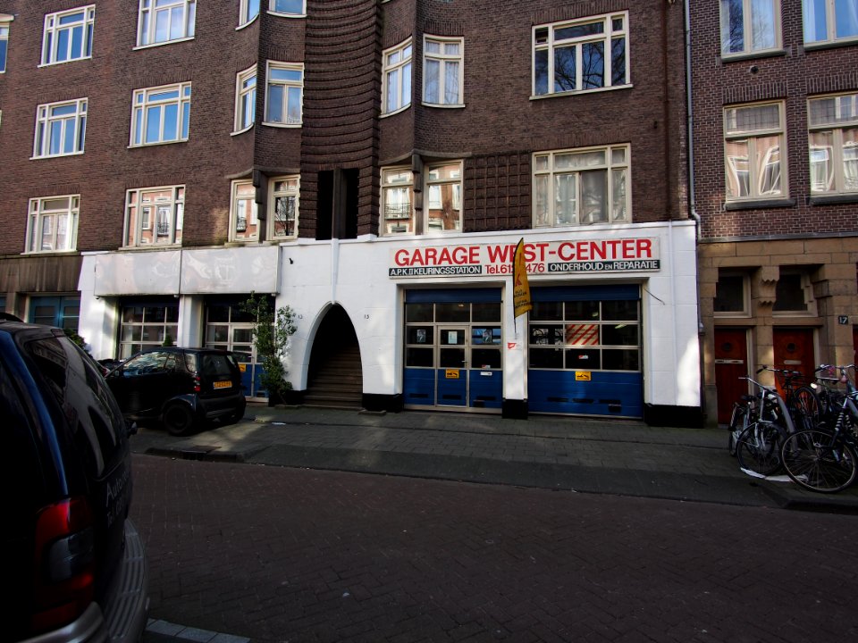 Garage West-Center, Tweede Helmersstraat foto 1