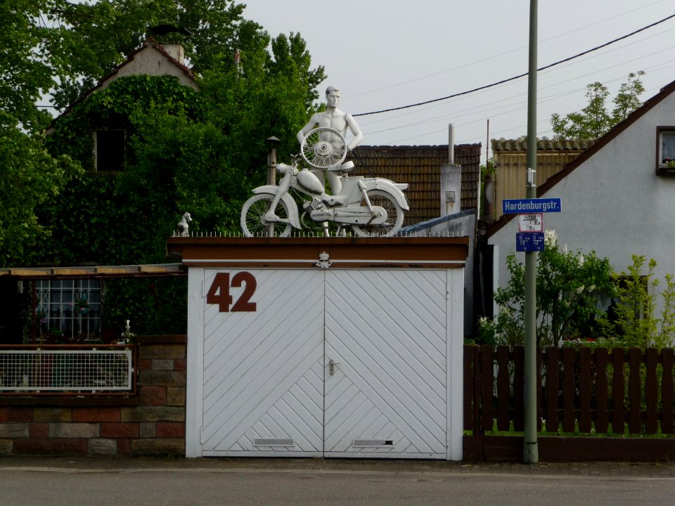 Garage in der Hardenburgstr