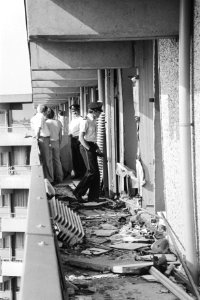 Gasexplosie in Bijlmermeer (flat Kleibrug), Bestanddeelnr 932-2633