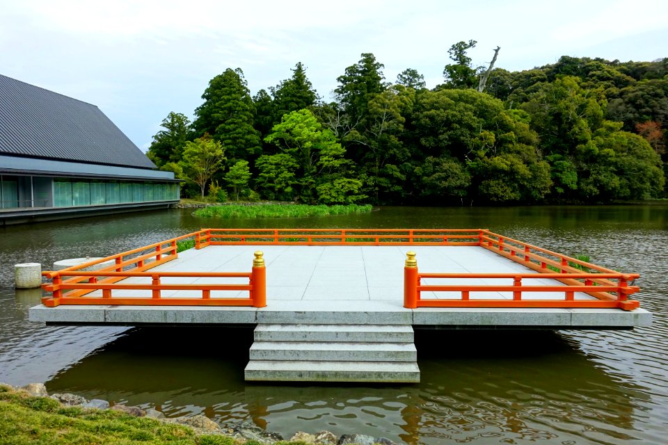 Gasodama Pond - Geku, Ise Shrine - Ise, Mie, Japan - DSC07880