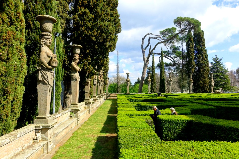 Garden of the Caryatids - Villa Farnese - Caprarola, Italy - DSC02317