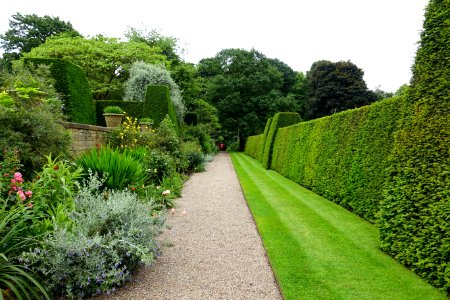 Garden - Renishaw Hall - Derbyshire, England - DSC02233
