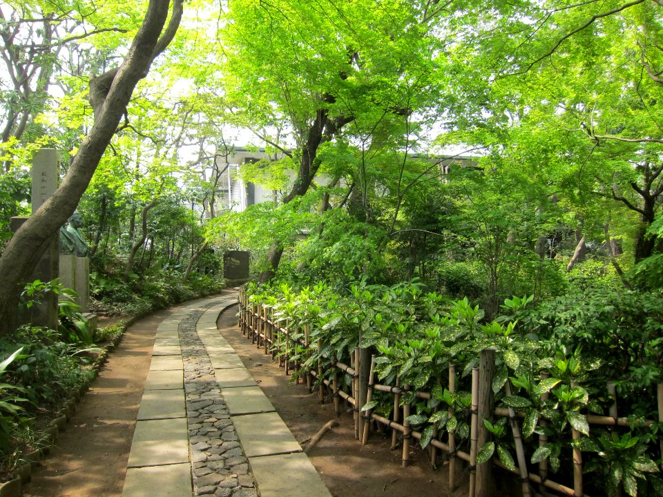 Garden - Hatakeyama Memorial Museum of Fine Art - Tokyo, Japan - IMG 7333