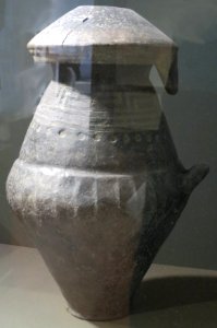 Funerary urn with cover, Etruscan, c. 800-700 BCE, Dayton Art Institute