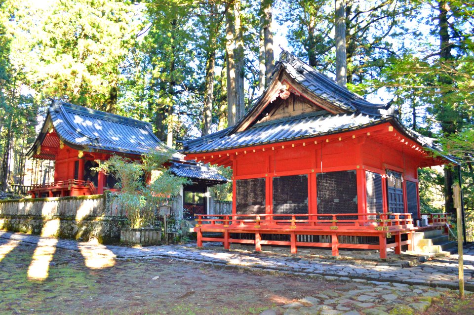 Futarasan Shrine (Nikko) Takino-o-jinja shaden