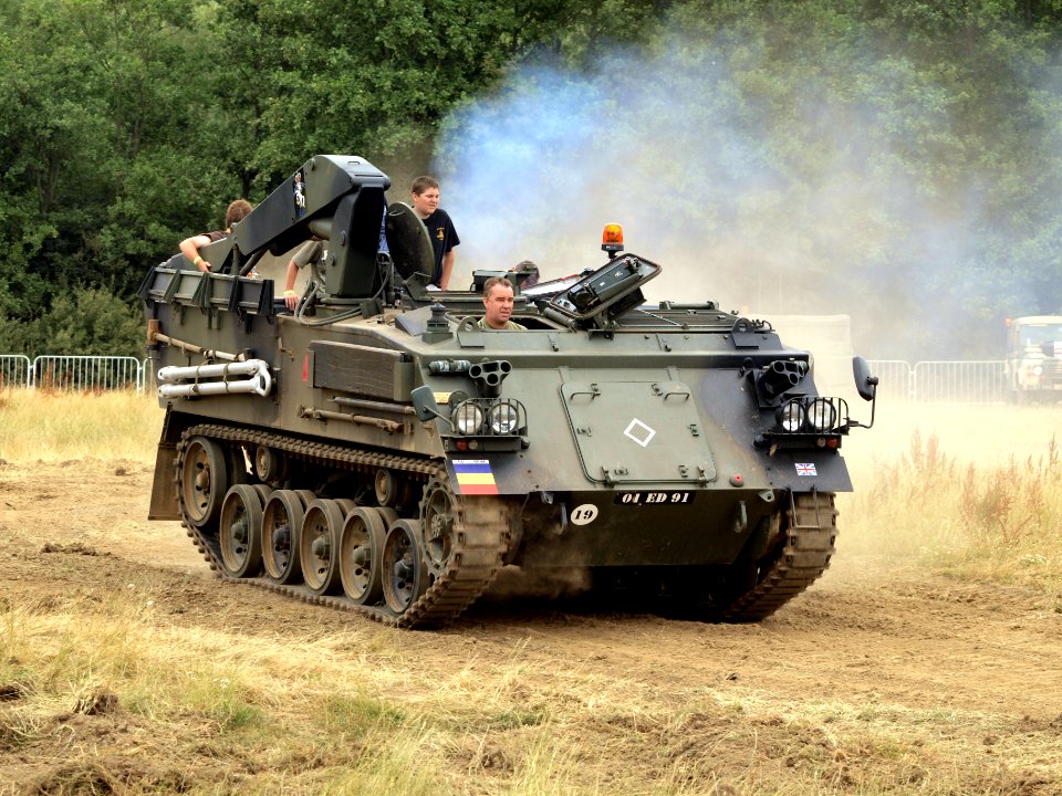 FV434 fitters vehicle pic-004