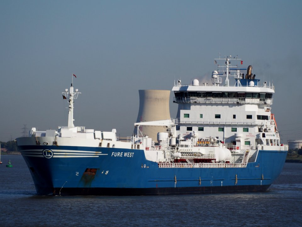 Fure West - IMO 9301873, on the Schelde river pic1