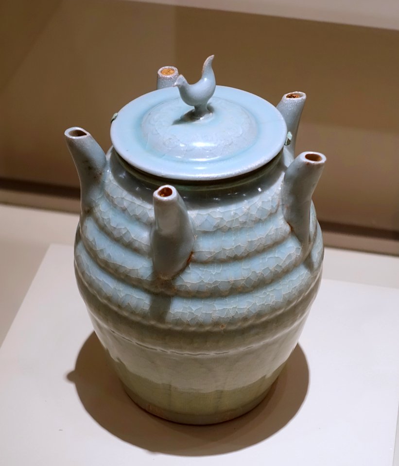 Funerary jar, Longquan ware, Zhejian province, China, Northern Song dynasty, jar 11th century AD, lid 12th century AD, stoneware, celadon glaze - Portland Art Museum - Portland, Oregon - DSC08404